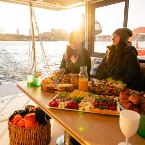 Rejs katamaranem ze śniadaniem | Gdańsk | Prezent | Voucher | Karta podarunkowa | Bon | Cena