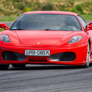 Jazda Ferrari F430 - 1 okrążenie | Poznań (Tor Główny) | Super Cars | 1 okrążenie | Prezent | Voucher | Karta podarunkowa | Bon | Cena