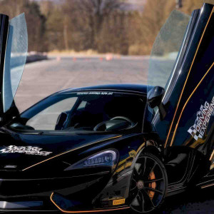 Jazda za kierownicą McLaren 570GT | Kraków | SJS | Prezent | Voucher | Karta podarunkowa | Bon | Cena