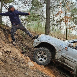 Off Road 4x4 | Ostrowiec Świętokrzyski | 1 godzina | Prezent | Voucher | Karta podarunkowa | Bon | Cena