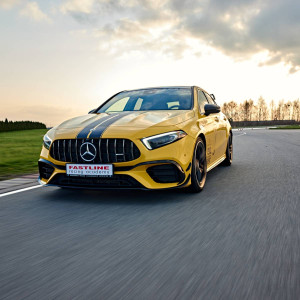Jazda Mercedes A45s AMG | Tor Łódź | Fastline Supercars | 1 okrążenie | Prezent | Voucher | Karta podarunkowa | Bon | Cena
