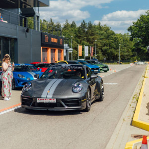Jazda Porsche 911 4 GTS | Tor Poznań | Fastline Supercars | 5 okrążeń | Prezent | Voucher | Karta podarunkowa | Bon | Cena