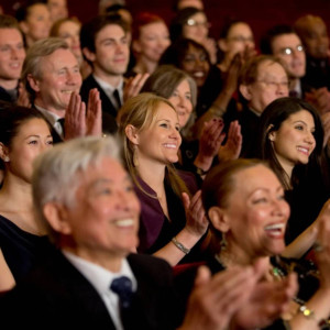 Wieczór w teatrze dla dwojga | Katowice | Teatr Żelazny | Prezent | Voucher | Karta podarunkowa | Bon | Cena