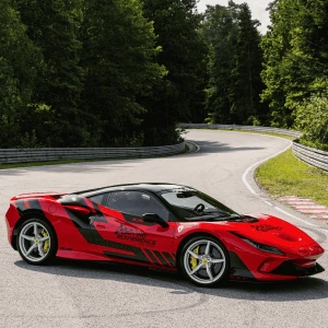 Jazda Ferrari F8 Tributo po torze | Tor Słomczyn | SJS | Prezent | Voucher | Karta podarunkowa | Bon | Cena