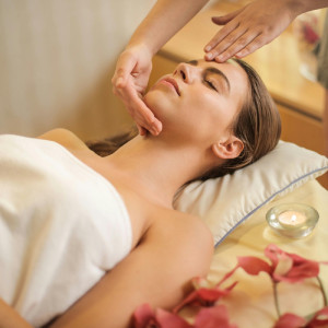 Tajski masaż stemplami | Piastów | Jasmine SPA | Prezent | Voucher | Karta podarunkowa | Bon | Cena