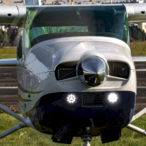 Lot widokowy samolotem Cessna | Łódź (Ldzań) | 15 minut | do 3 osób | Prezent | Voucher | Karta podarunkowa | Bon | Cena