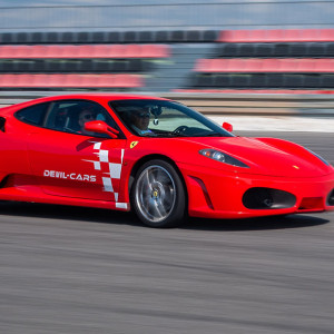 Jazda Ferrari F430 - 2 okrążenia | Lublin (Tor Ułęż) | DEVIL-CARS | 2 okrążenia | Prezent | Voucher | Karta podarunkowa | Bon | Cena