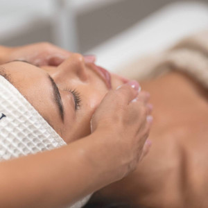 Voucher SPA 1500 PLN | Warszawa (Żoliborz) | MedEstelle Institute | 1500 PLN | Prezent | Voucher | Karta podarunkowa | Bon | Cena