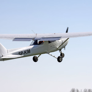 Lot samolotem Cessna | Wrocław (Sobótka) | 1 osoba | Prezent | Voucher | Karta podarunkowa | Bon | Cena