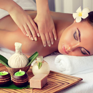 Masaż Indonezyjski | Poznań (Centrum) | Samui SPA | 1 godzina | Prezent | Voucher | Karta podarunkowa | Bon | Cena