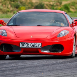Jazda Ferrari F430 - 1 okrążenie | Radom (Tor Jastrząb) | Super Cars | 1 okrążenie | Prezent | Voucher | Karta podarunkowa | Bon | Cena