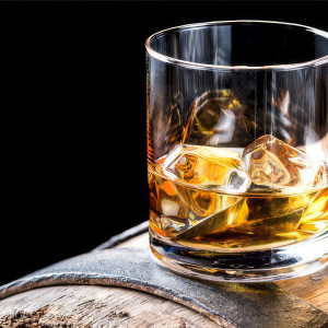 Degustacja whisky | Olsztyn | Pracownia Red Wine & Whisky | 1 osoba | premium | Prezent | Voucher | Karta podarunkowa | Bon | Cena