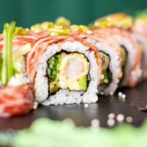 Voucher 150 PLN na sushi z dostawą do domu | Kraków | Sushi Kushi | 150 PLN | Prezent | Voucher | Karta podarunkowa | Bon | Cena