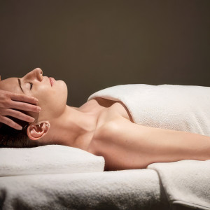 Masaż twarzy | Wrocław | Kandara SPA | 1 godzina | Prezent | Voucher | Karta podarunkowa | Bon | Cena
