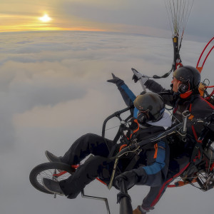Lot motoparalotnią z filmowaniem | Gdańsk | Z filmowaniem | 1 osoba | Prezent | Voucher | Karta podarunkowa | Bon | Cena