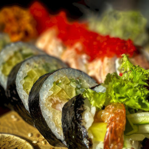 Ekskluzywna kolacja sushi | Bytom | Sushi Mnie | 2 osoby | Prezent | Voucher | Karta podarunkowa | Bon | Cena