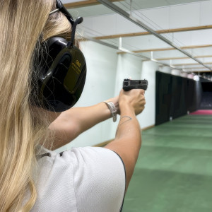 Przygoda na strzelnicy sportowej | Lubin | 1 osoba | Prezent | Voucher | Karta podarunkowa | Bon | Cena