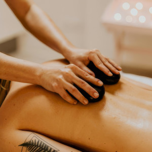 Voucher SPA 500 PLN | Katowice | Atelier Massage | 500 PLN | Prezent | Voucher | Karta podarunkowa | Bon | Cena