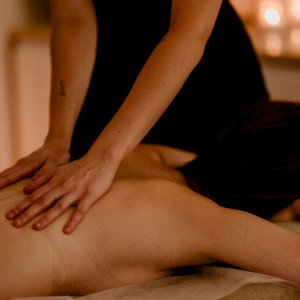 Masaż relaksacyjny | Gdynia | Salon Urody Anselmo | 1 godzina | 1 osoba | Prezent | Voucher | Karta podarunkowa | Bon | Cena