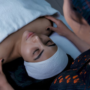 Zabieg na twarz | Warszawa (Śródmieście) | Terra SPA | Rytuał Rewitalizujący | Prezent | Voucher | Karta podarunkowa | Bon | Cena