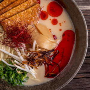 Voucher do Ramen Shop | Łódź (ul. Roosevelta) | Sushi Kushi | 100 PLN | Prezent | Voucher | Karta podarunkowa | Bon | Cena