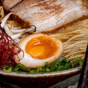 Voucher do Ramen Shop | Łódź (ul. Roosevelta) | Sushi Kushi | 200 PLN | Prezent | Voucher | Karta podarunkowa | Bon | Cena