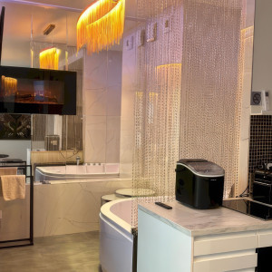 Voucher kwotowy na pobyt w Glass-House Apartments | Kraków | 750 PLN | Prezent | Voucher | Karta podarunkowa | Bon | Cena