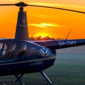 Lot helikopterem | Płock | 1 godzina | 1 osoba | Prezent | Voucher | Karta podarunkowa | Bon | Cena
