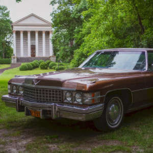 Jazda zabytkowym autem | Poznań | GAŃCZA Old-Garage | Cadillac DeVille | Prezent | Voucher | Karta podarunkowa | Bon | Cena