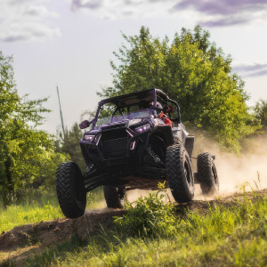 Jazda Polaris PZR Turbo S | Częstochowa | Klinika 4x4 | jako kierowca | 2 okrążenia | Prezent | Voucher | Karta podarunkowa | Bon | Cena