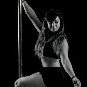 Pole dance - poznaj taniec na rurze | Warszawa | 8 zajęć | Prezent | Voucher | Karta podarunkowa | Bon | Cena