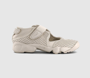 Nike Girls Air Rift Light Orewood Brown, 5.5