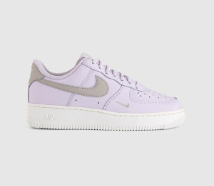 Nike Womens Air Force 1 07 Trainers Bleached Lilac Cream Sail Purple, 4