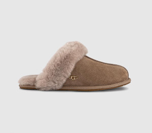 UGG Womens Scuffette II Metal Logo Slippers Mushroom Brown, 7