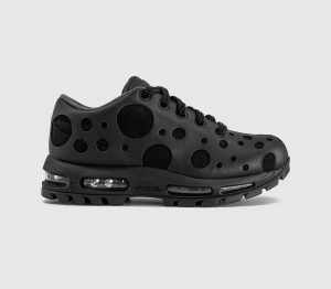 Nike Air Max Goadome Low Trainers Black Black Holes, 10
