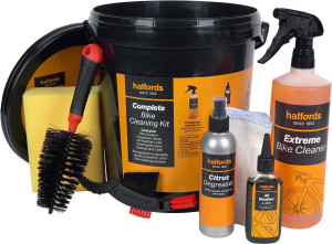Halfords Cleaning Kit
