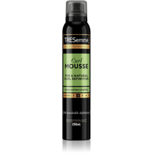 TRESemmé Botanique Cactus Water & Coconut mousse coiffante pour cheveux bouclés 200 ml