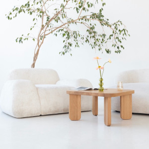 SK1 quadratischer Couchtisch Eiche
