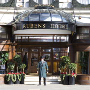 Royal Afternoon Tea for Two at the 5* Rubens at the Palace Hotel, London | Virgin Experience Days / Voucher Gift