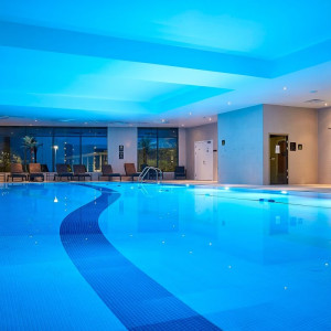 Relaxation Day with Sparkling or Indian Afternoon Tea for Two at the Crowne Plaza Reading | Virgin Experience Days / Voucher Gift