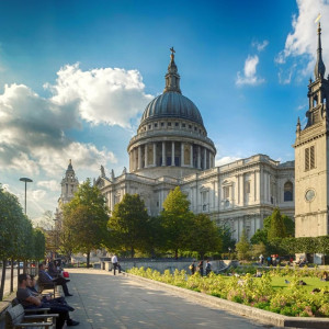 Visit to St Paul\'s Cathedral and Afternoon Tea at The Swan at The Globe for Two | Afternoon Tea for Two | Virgin Experience Days / Voucher Gift