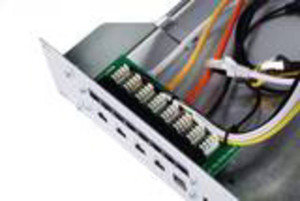wantec Montagewinkel 19" 2HE fr FritzBox 7590 - Passend fr