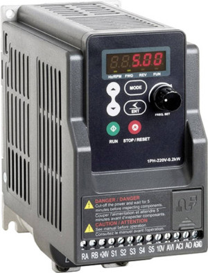 Peter Electronic Frequenzumrichter 0.2kW 1phasig 230V