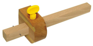 C.K T3542A Streichma Buchenholz