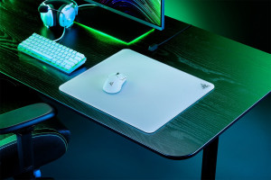 Razer Atlas Mauspad wei Gaming-Mauspad aus gehrtetem Glas,