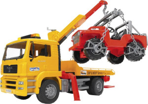 Bruder MAN TGA Abschlepp-LKW mit Gelndewagen Fertigmodell