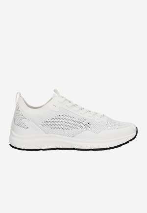 Białe Sneakersy Relaks Z Odblaskowym Logo Na Pięcie