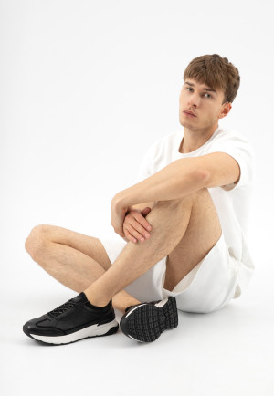 Wojas Černé Kožené Pánské Sneakery S Bílou Podrážkou