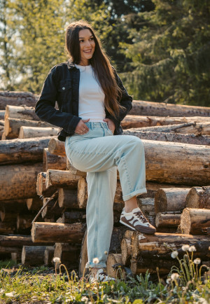 Béžovo-Hnědé Dámské Sneakers V Retro Stylu S Perforovaným Svrškem Relaks