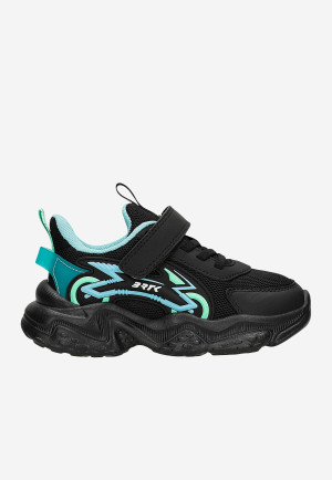 Sportowe Sneakersy Chłopięce Z Siateczkową Cholewką I Futurystycznymi Detalami Bartek 87022-17